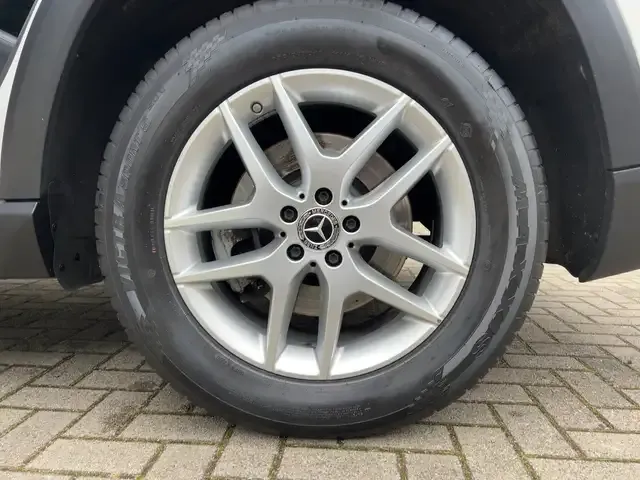 Mercedes-Benz GLS 400