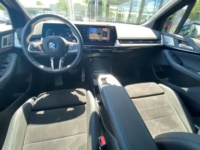 BMW 220