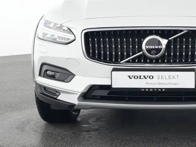 Volvo V90 Cross Country