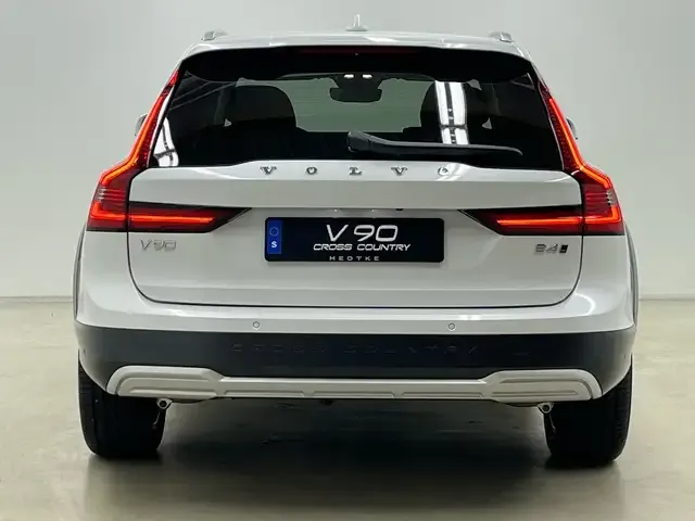 Volvo V90 Cross Country