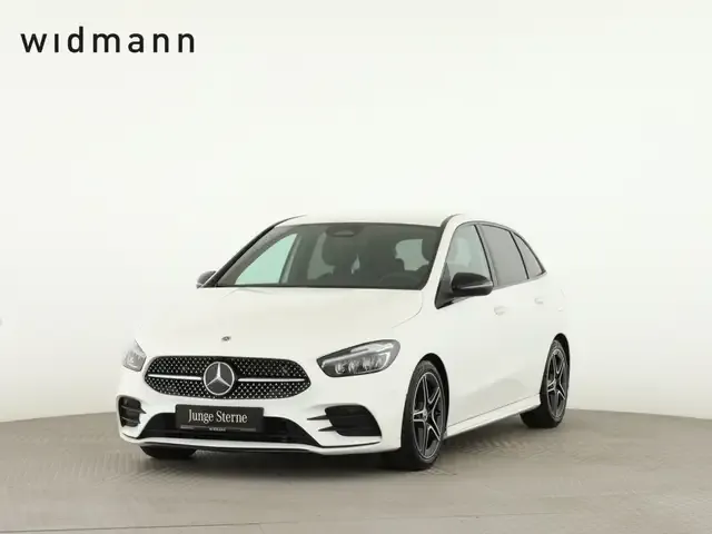 Mercedes-Benz B 180
