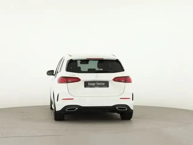 Mercedes-Benz B 180