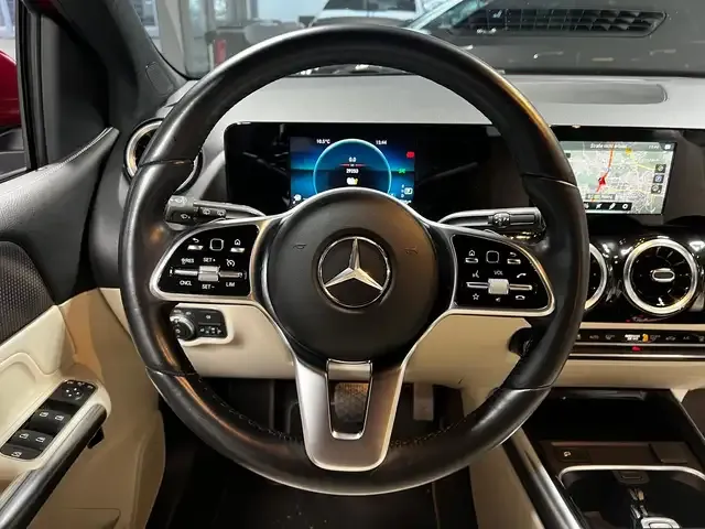 Mercedes-Benz B 250