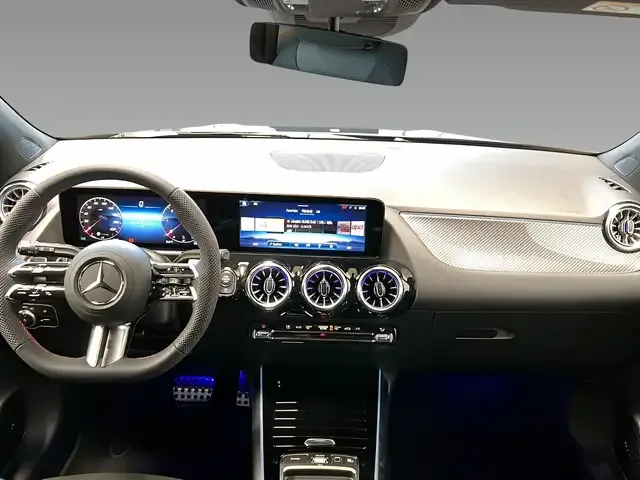 Mercedes-Benz GLA 220