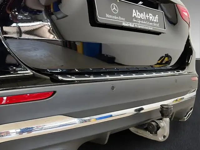 Mercedes-Benz GLA 220