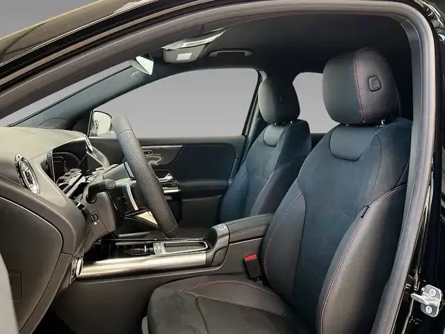 Mercedes-Benz GLA 220