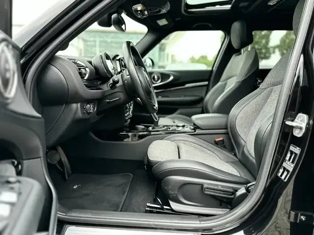 MINI Cooper Clubman
