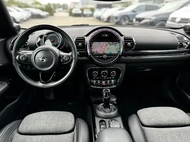 MINI Cooper Clubman
