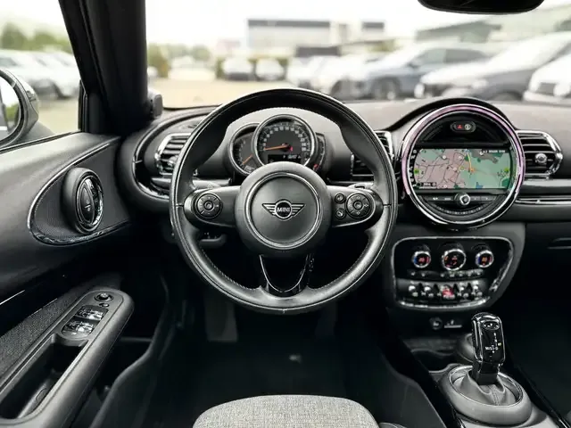 MINI Cooper Clubman