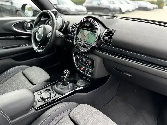 MINI Cooper Clubman