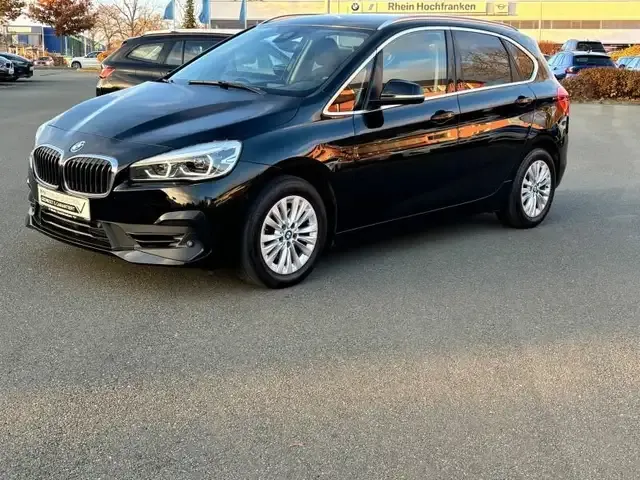 BMW 218