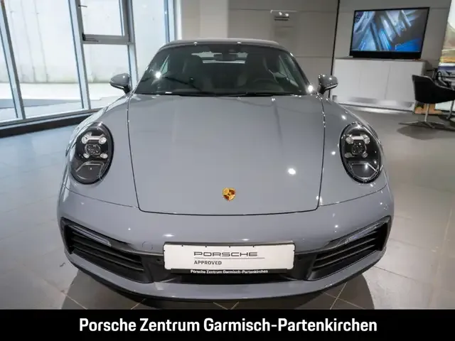 Porsche 992