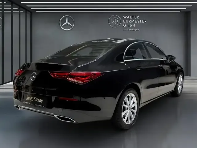 Mercedes-Benz CLA 180