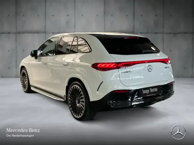 Mercedes-Benz EQE 43