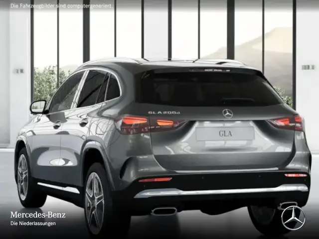 Mercedes-Benz GLA 200