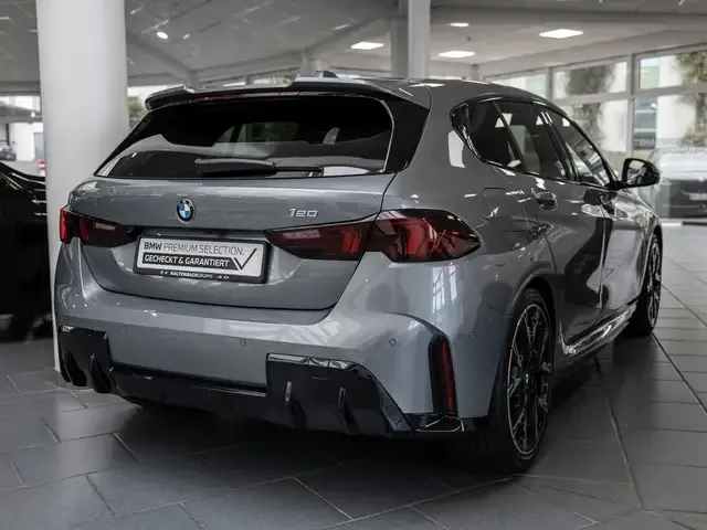 BMW 120