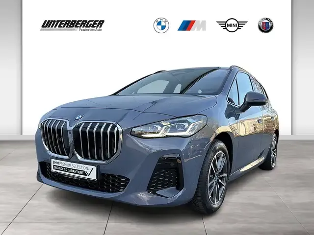 BMW 225