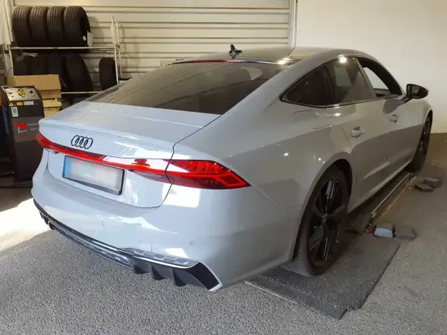 Audi S7