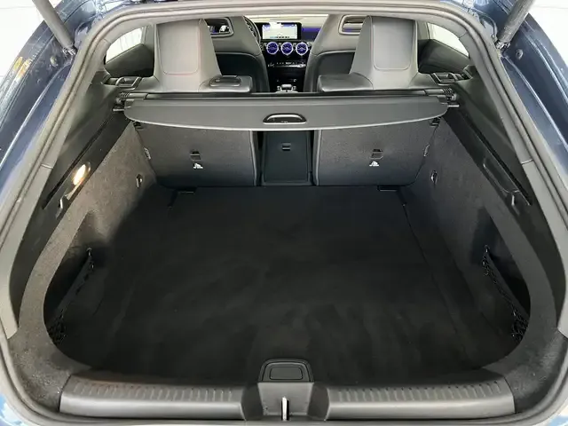 Mercedes-Benz CLA 220