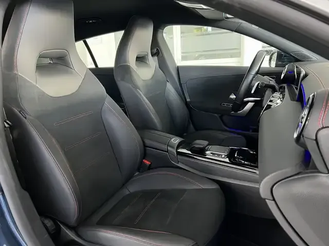 Mercedes-Benz CLA 220