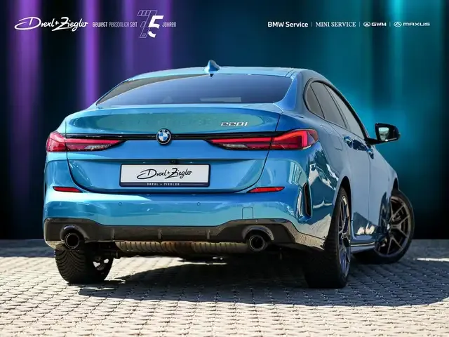 BMW 220
