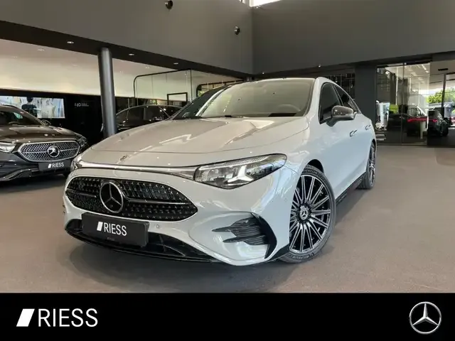 Mercedes-Benz CLA 220