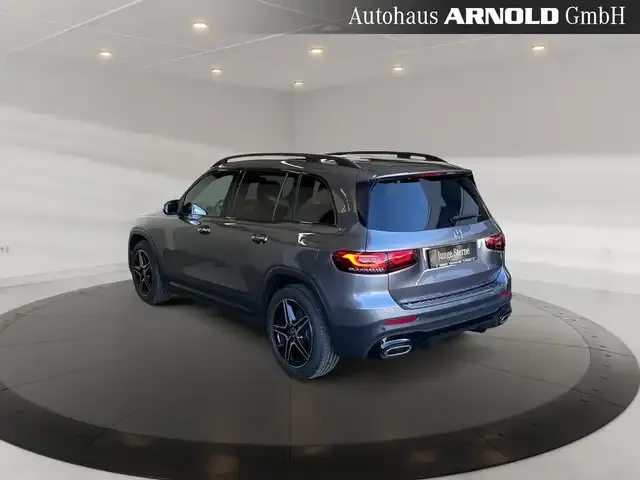 Mercedes-Benz GLB 220