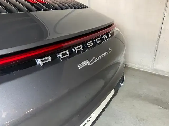 Porsche 992