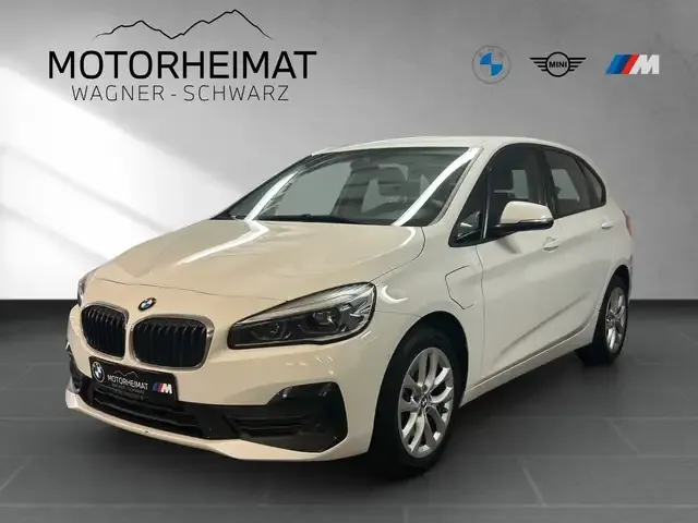 BMW 225