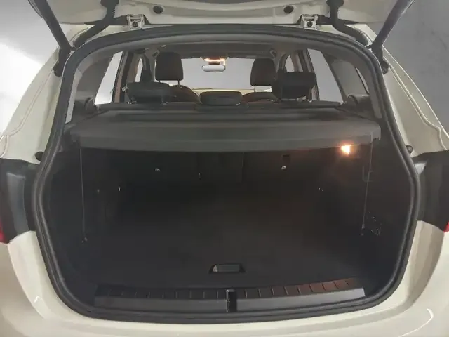 BMW 225