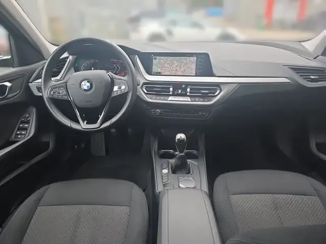 BMW 118