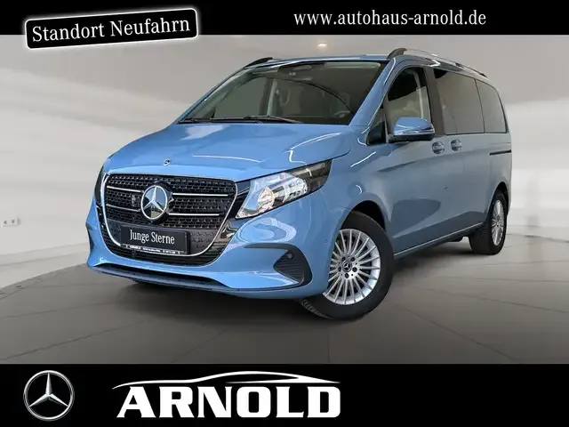 Mercedes-Benz V 220