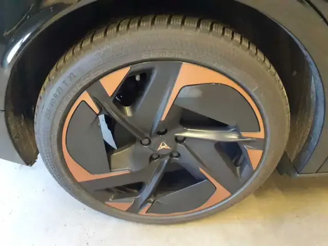 CUPRA Tavascan