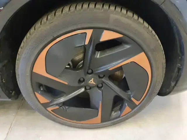 CUPRA Tavascan