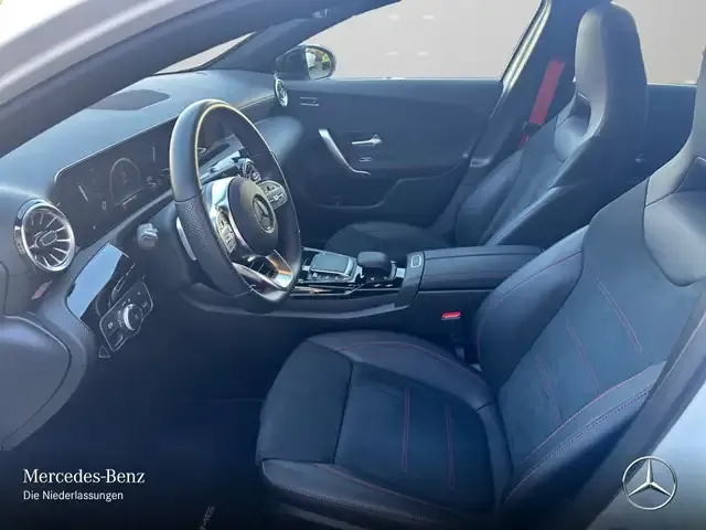 Mercedes-Benz A 35 AMG