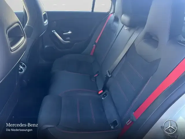 Mercedes-Benz A 35 AMG