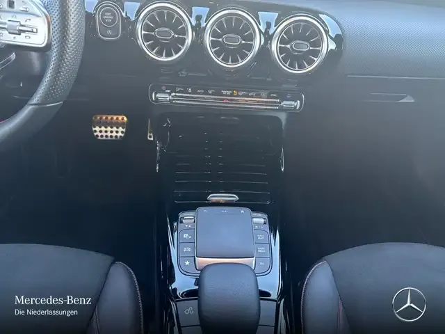 Mercedes-Benz A 35 AMG