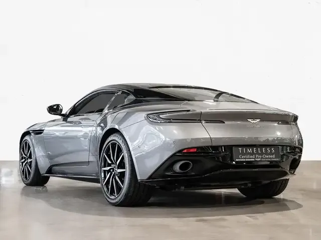 Aston Martin DB11