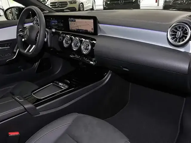 Mercedes-Benz CLA 250