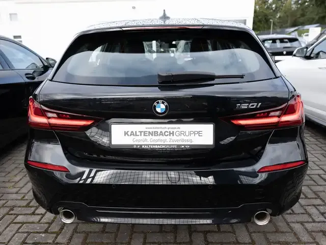 BMW 120