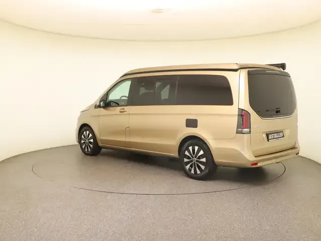 Mercedes-Benz Marco Polo