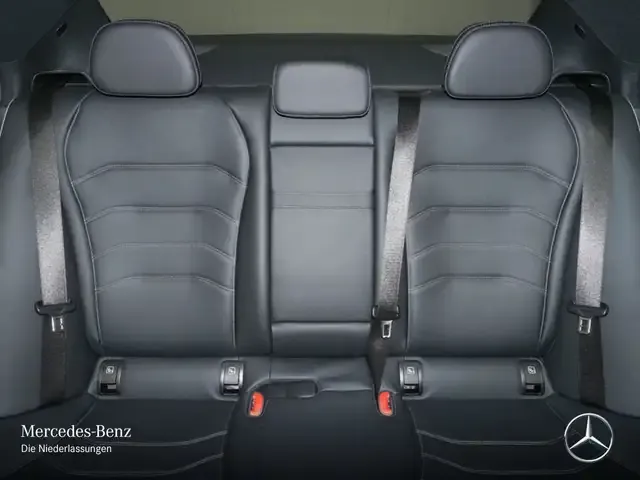Mercedes-Benz E 400