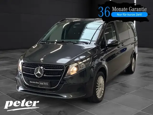 Mercedes-Benz V 220