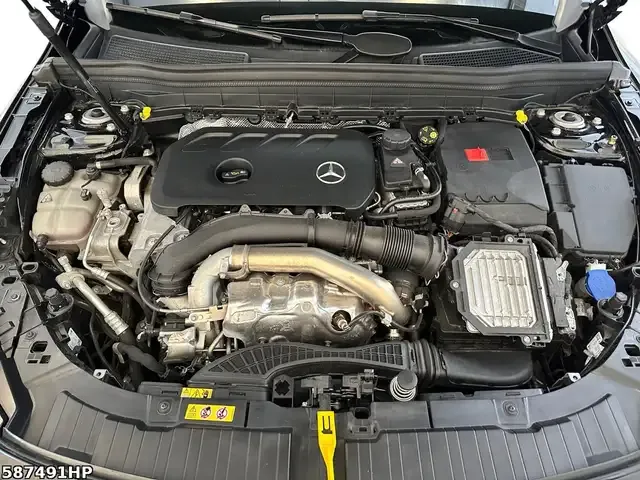 Mercedes-Benz GLB 250
