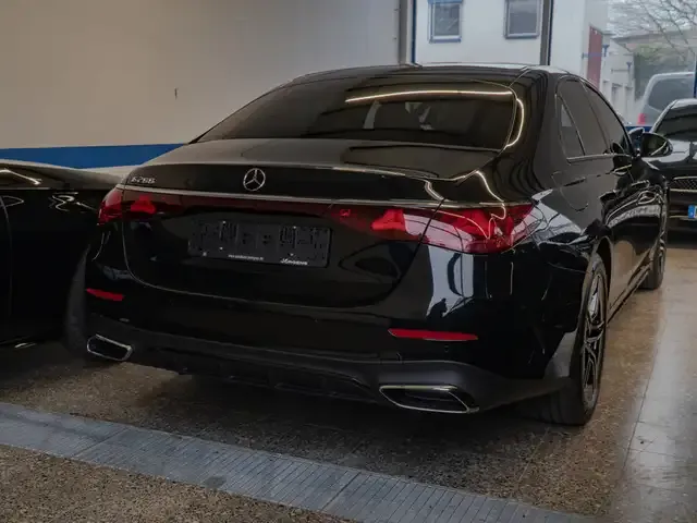 Mercedes-Benz E 200