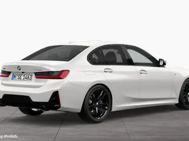 BMW 330
