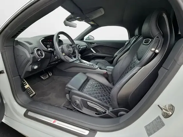 Audi TTS