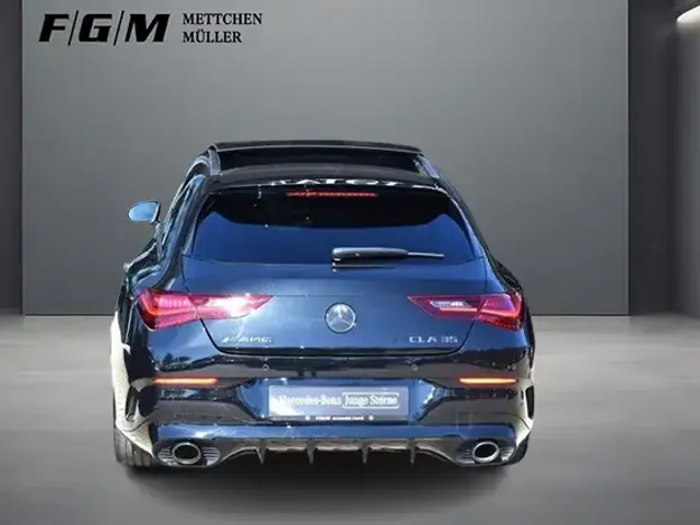 Mercedes-Benz CLA 35 AMG