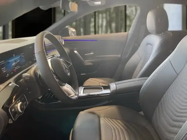 Mercedes-Benz CLA 180