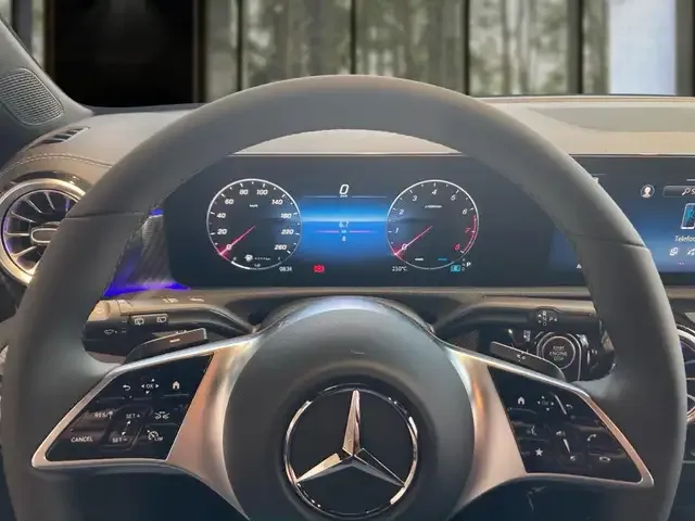 Mercedes-Benz CLA 180